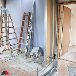 The Difference Between Asbestos Encapsulation and Removal